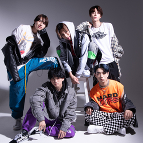 ZeroPLANET 生写真 ビジュアルだけにとどまらぬ、Zero PLANETの魅力 | BIG UP!zine